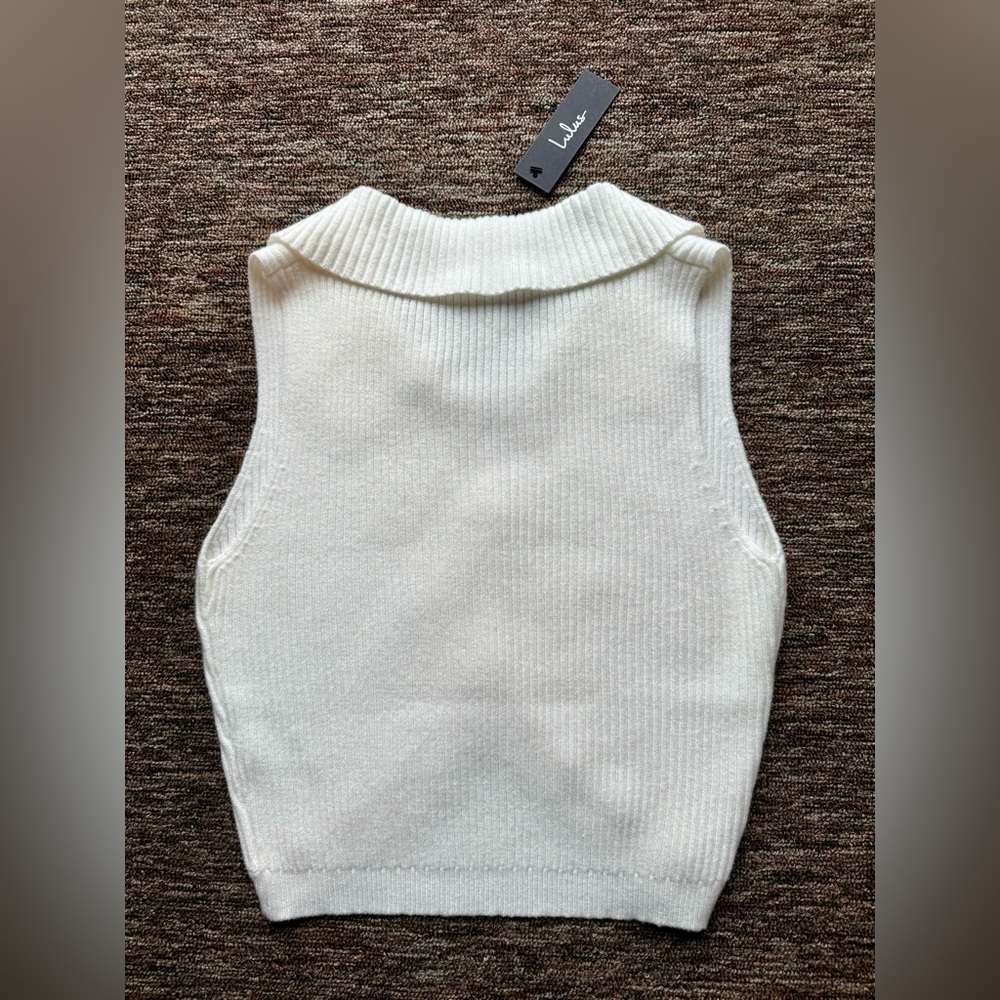 NWT Lulus Ivory Ribbed Knit Button-Up  Sweater Vest Old Money Medium - Picture 9 of 10